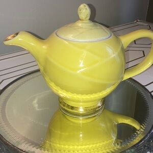 Vintage  1930- 1950 s Hall “Moderne”Art Deco Yellow  Ceramic Teapot 22KT Accents